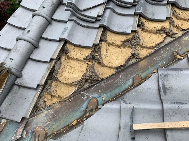 雨漏りしやすい谷板金